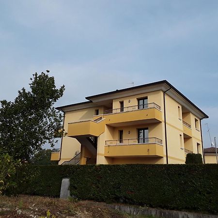 Albergo Al Portico Аццано-Дечимо Экстерьер фото